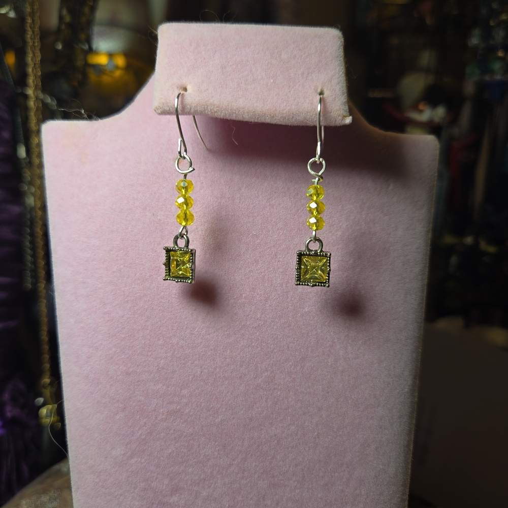 Handmade Lemon Yellow Mid-Length Dangle Drop Pierced Earrings Plastic/Metal Hook - Picture 2 of 9
